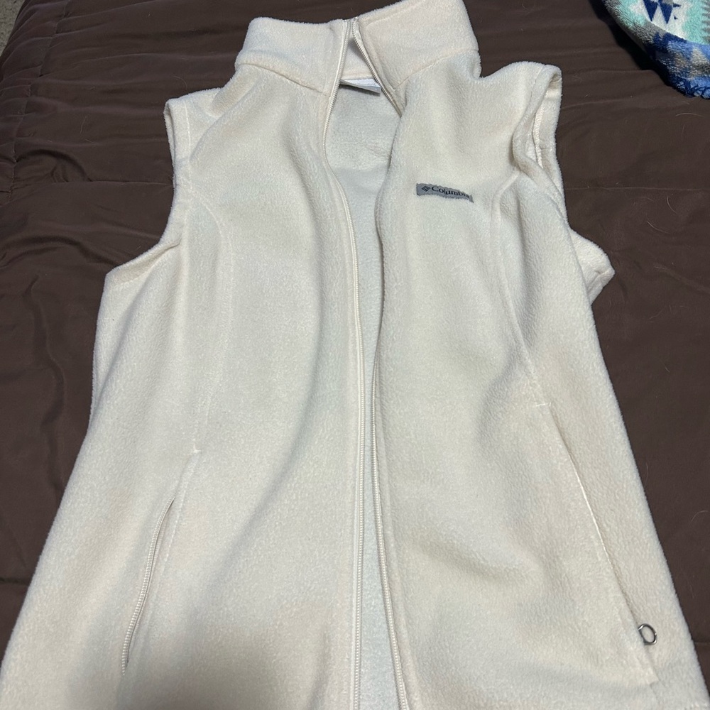 Columbia Women's Off-White Fleece Vest